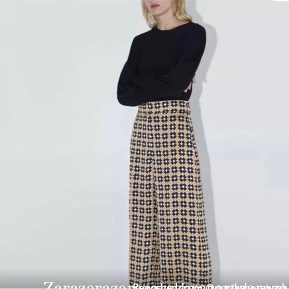 Geometric Wide Leg Pants - Picture 1 of 6